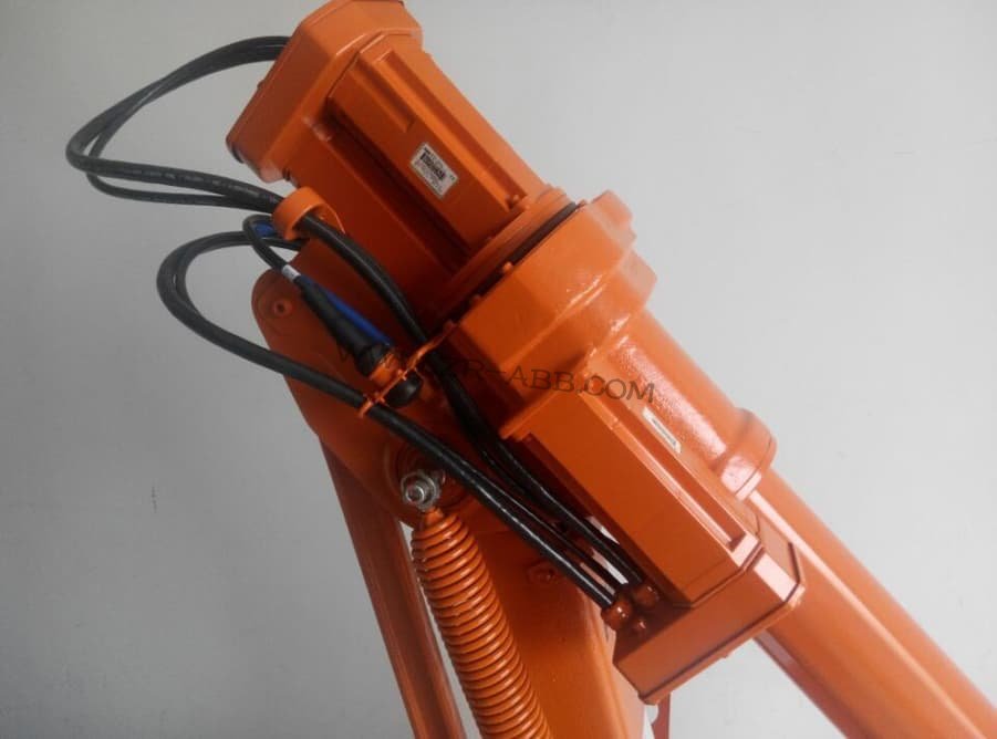 ABB機(jī)器人伺服電機(jī)異響拆換軸承維修步驟